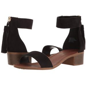 🔸Black Nancie Sandals With Tassel Zipper